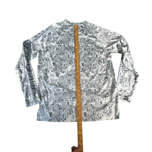 Huk Performance Fishing Shirt Men’s M Long Sleeve Gray Camo UPF Sun Protection - Picture 8 of 9